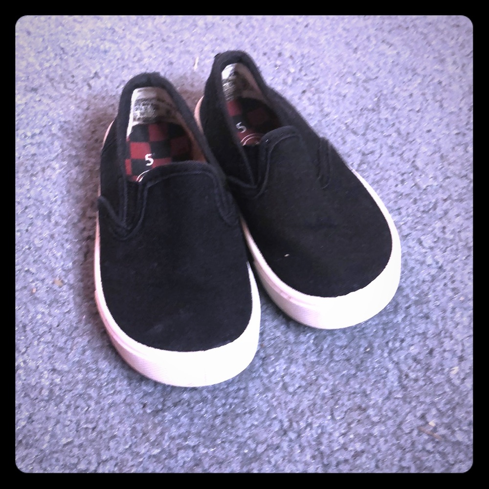 Cutee little boys shoes!!